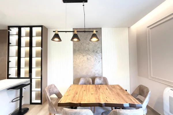 Shtepi me qera Apartament ne Tirane, 2+1, Mobilimi E mobiluar, Pagesa 1,600  Euro.