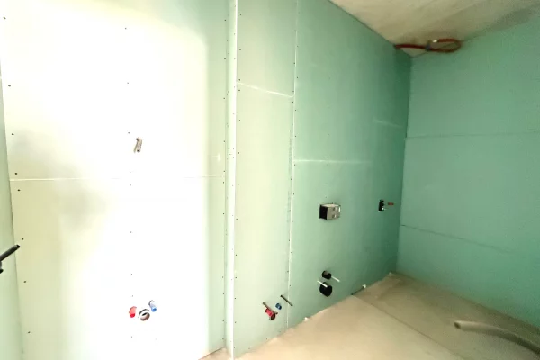 Shtepi ne shitje Vila Luksoze ne Tirane, 3+1, Mobilimi Bosh, pa mobiluar, Pagesa 780,000  Euro.