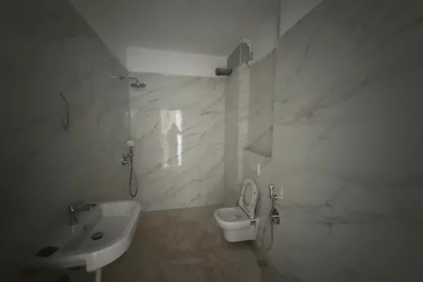 Apartment for sale in Tirana 1+1, Emty