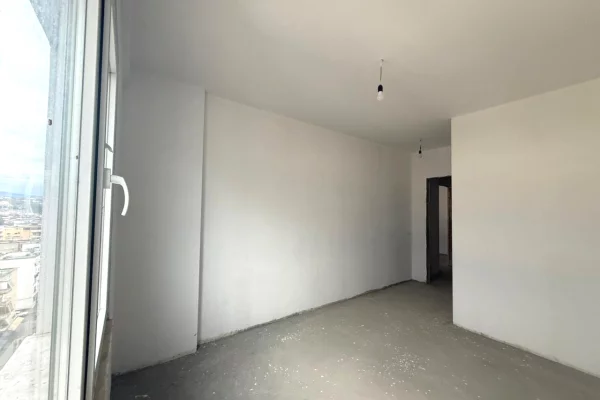 Shtepi ne shitje Apartament ne Tirane, 2+1, Mobilimi Bosh, pa mobiluar, Pagesa 215,000  Euro.