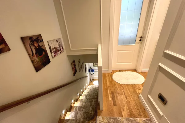 Duplex (2 storey house) for sale in Tirana 3+1, Furnished