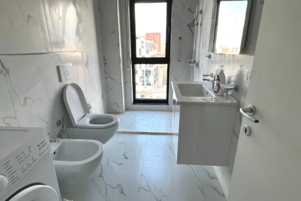 Appartamento in affitto a Tirana 2+1, Arredato