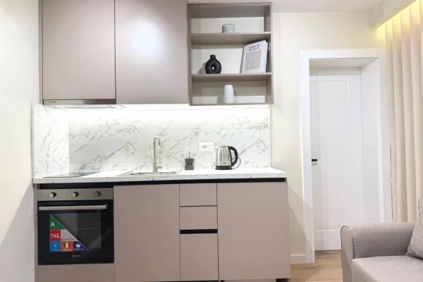 Appartamento in vendita a Tirana 1+1, Arredato