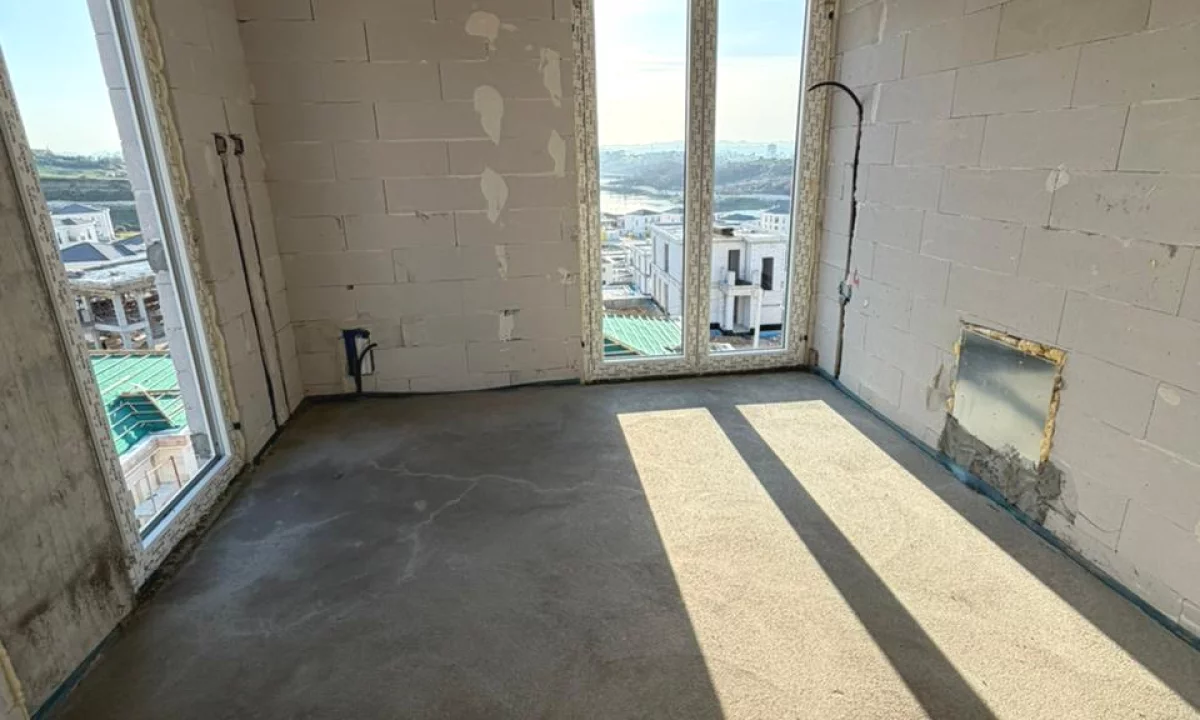 Luxury villas for sale in Tirana 4+1, Emty