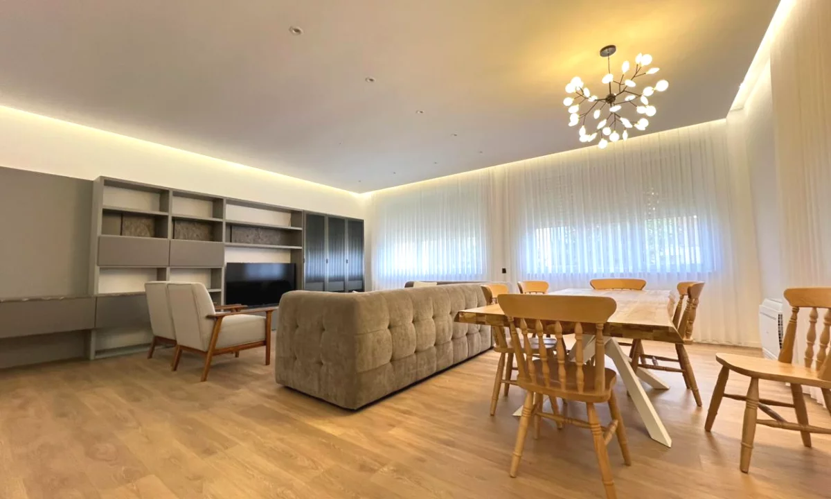 Luxury villas for sale in Tirana 4+1, Furnished