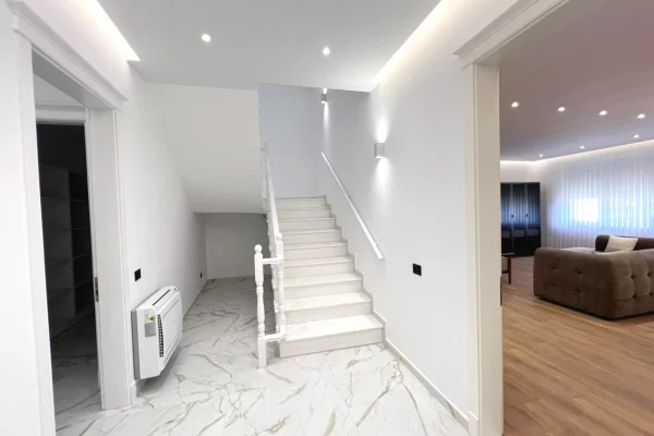 Luxury villas for sale in Tirana 4+1, Furnished