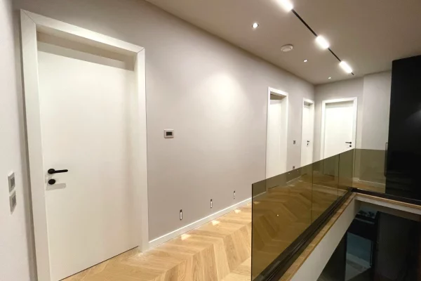 Luxury villas for sale in Tirana 4+1, Furnished