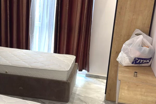 Shtepi ne shitje Apartament ne Durres, 2+1, Mobilimi E mobiluar, Pagesa 210,000  Euro.