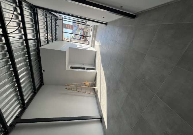 Ambient biznesi me qera 1+1 ne Tirane - 1,000 Euro