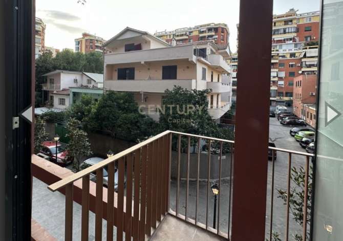 Ambient biznesi me qera 1+1 ne Tirane - 1,100 Euro