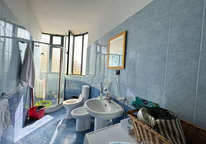 Shtepi me qera Duplex(shtepi me 2 kate) ne Tirane, 2+1, Mobilimi E mobiluar, Pagesa 800  Euro.