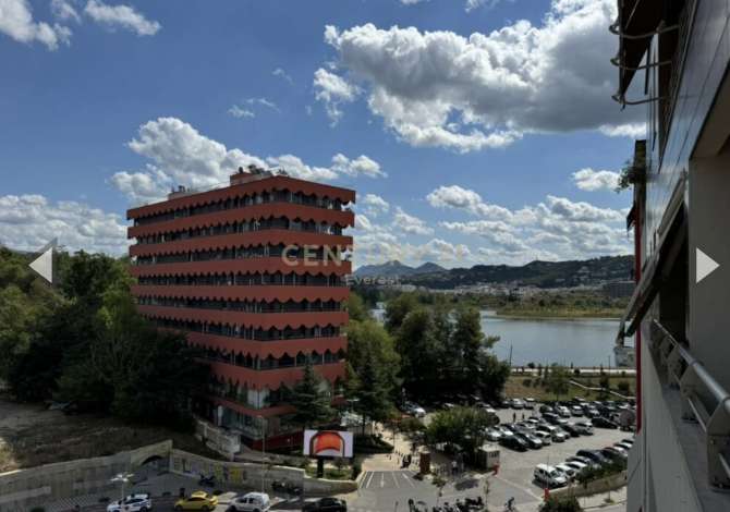 Shtepi me qera 2+1 ne Tirane - 1,600 Euro