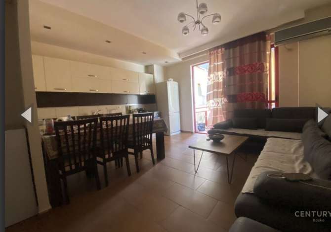 Shtepi me qera 2+1 ne Tirane - 700 Euro