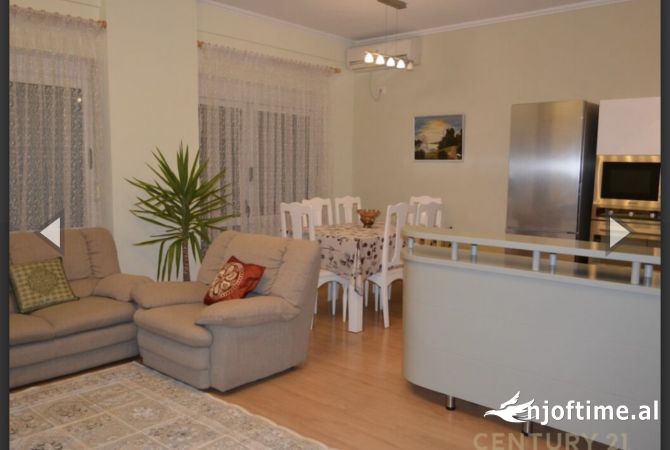 Shtepi me qera 2+1 ne Tirane - 750 Euro