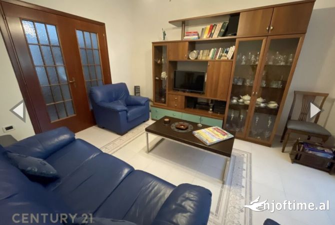 Shtepi me qera 2+1 ne Tirane - 700 Euro