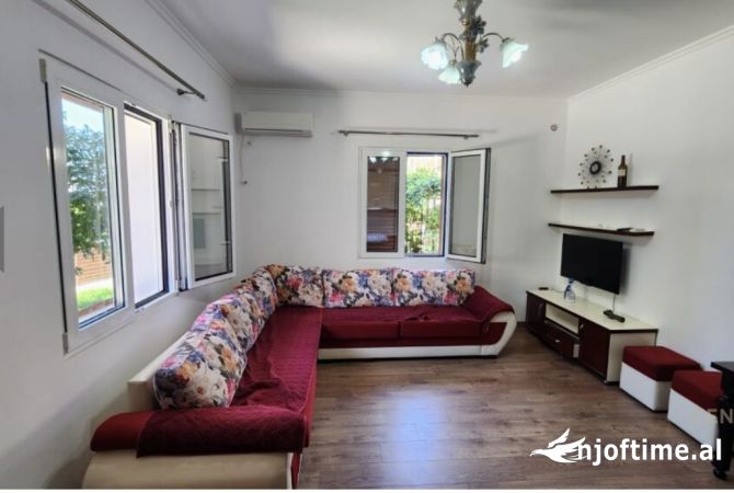 Shtepi me qera 2+1 ne Tirane - 500 Euro