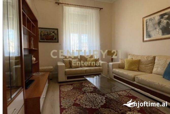 Shtepi me qera 2+1 ne Tirane - 500 Euro