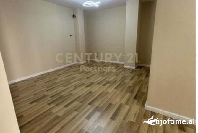 Shtepi ne shitje 2+1 ne Tirane - 125,000 Euro