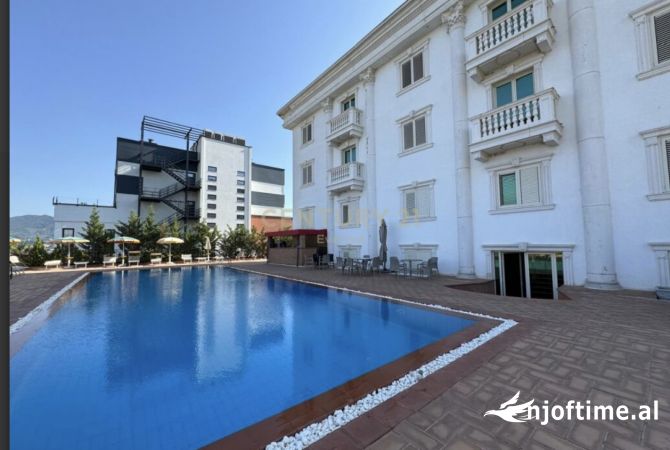 Ambient biznesi me qera 5+1 ne Tirane - 9,000 Euro