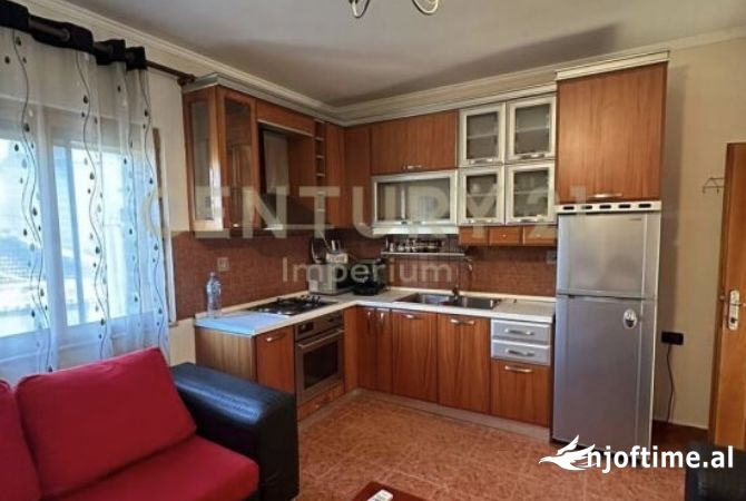 Shtepi me qera 2+1 ne Tirane - 500 Euro