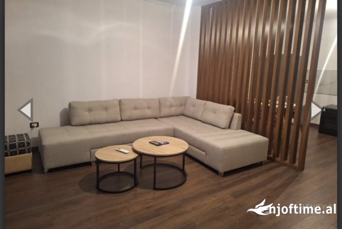 Shtepi me qera 2+1 ne Tirane - 700 Euro