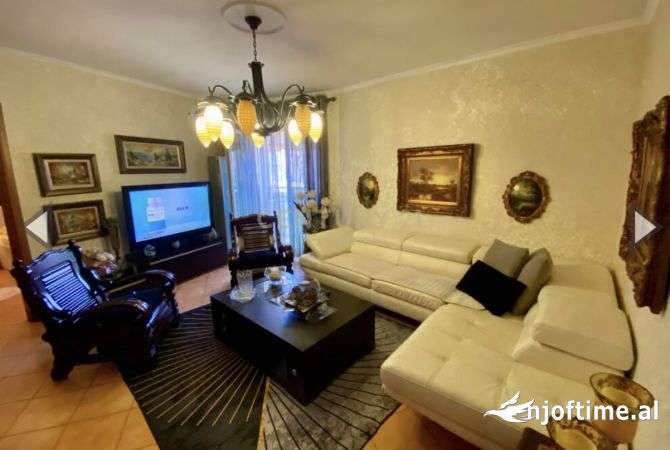 Shtepi me qera 1+1 ne Tirane - 700 Euro