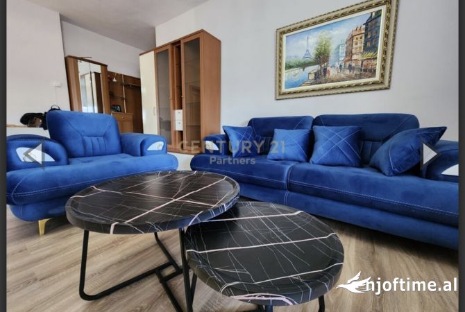 Shtepi me qera 2+1 ne Tirane - 700 Euro