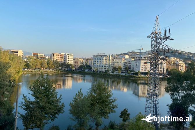 Shtepi me qera 2+1 ne Tirane - 550 Euro