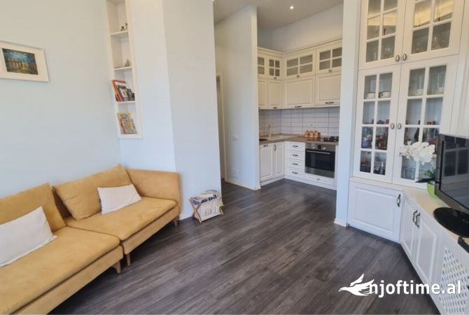 Shtepi me qera 2+1 ne Tirane - 700 Euro