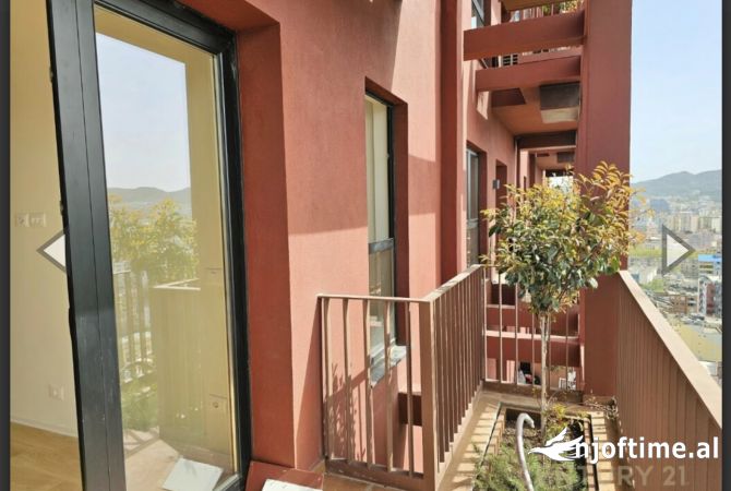 Ambient biznesi me qera 3+1 ne Tirane - 800 Euro