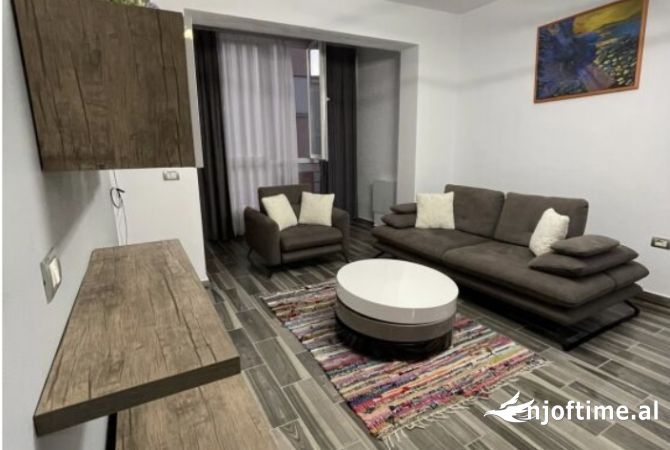 Shtepi me qera 1+1 ne Tirane - 550 Euro