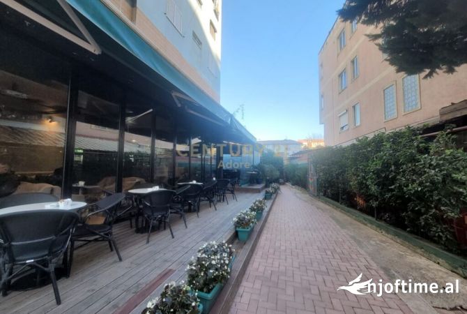 Ambient biznesi ne shitje 2+1 ne Tirane - 135,000 Euro