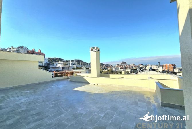 Shtepi me qera 2+1 ne Tirane - 800 Euro