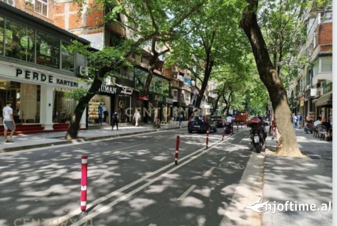 Ambient biznesi me qera 1+1 ne Tirane - 2,500 Euro