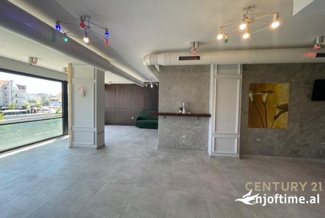 Ambient biznesi me qera 3+1 ne Tirane - 1,500 Euro