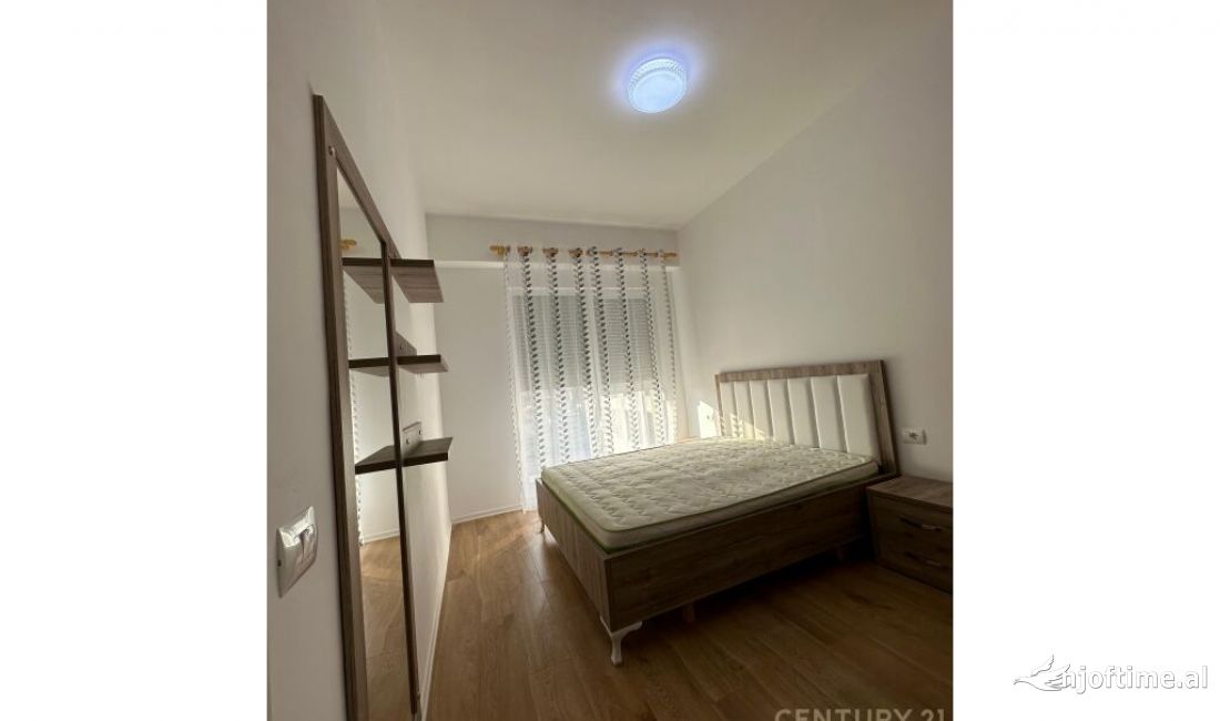 Shtepi ne shitje Apartament ne Tirane, 1+1, Mobilimi E mobiluar, Pagesa 99,000  Euro.