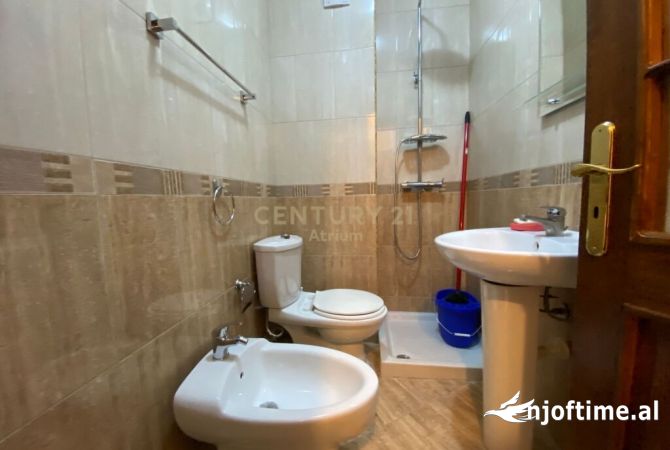 Shtepi me qera Garsoniere ne Tirane - 380 Euro