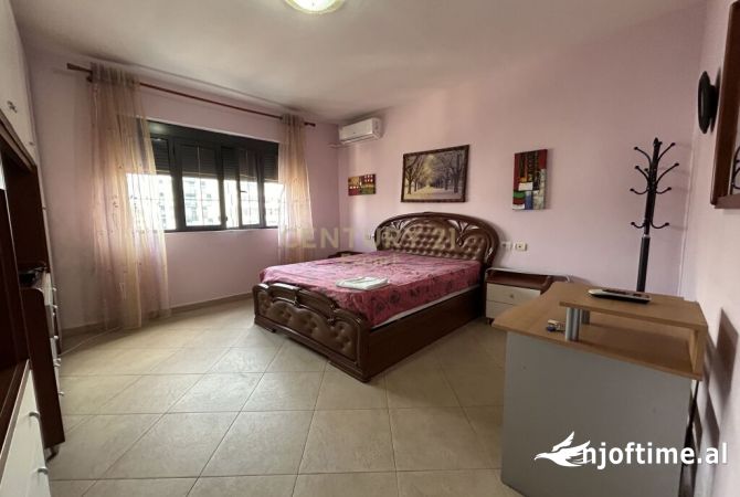 Shtepi me qera 1+1 ne Tirane - 50,000 Leke