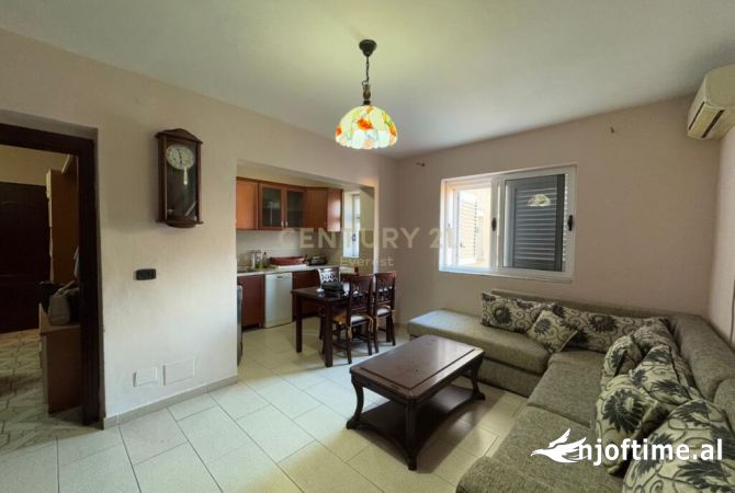 Shtepi me qera 2+1 ne Tirane - 500 Euro