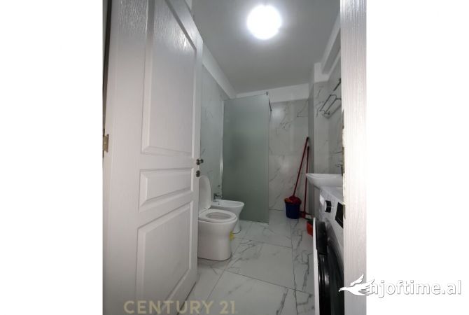 Shtepi me qera Apartament ne Tirane, 1+1, Mobilimi E mobiluar, Pagesa 500  Euro.