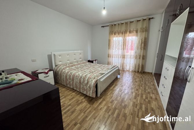 Shtepi me qera 2+1 ne Tirane - 450 Euro