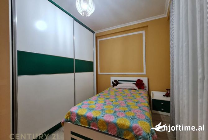 Shtepi me qera Apartament ne Tirane, 2+1, Mobilimi E mobiluar, Pagesa 650  Euro.