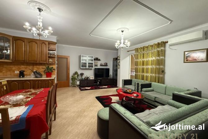 Shtepi ne shitje 2+1 ne Tirane - 250,000 Euro