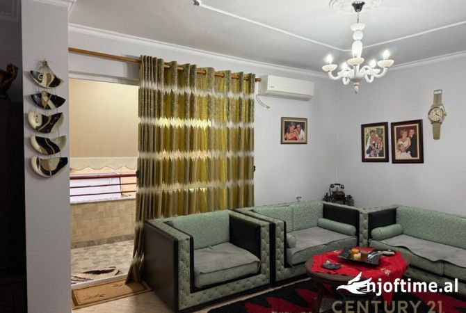 Shtepi ne shitje 2+1 ne Tirane - 250,000 Euro