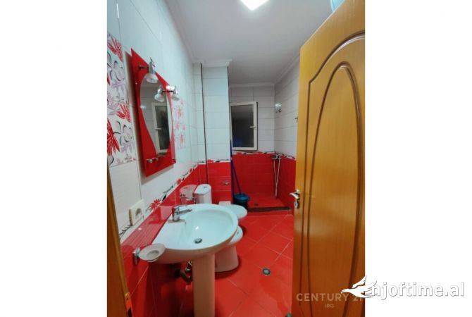 Shtepi ne shitje 1+1 ne Tirane - 118,000 Euro