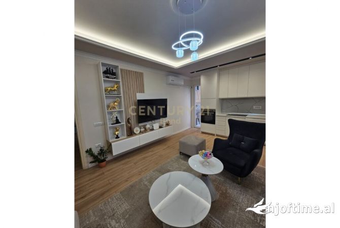 Shtepi ne shitje 2+1 ne Tirane - 215,000 Euro