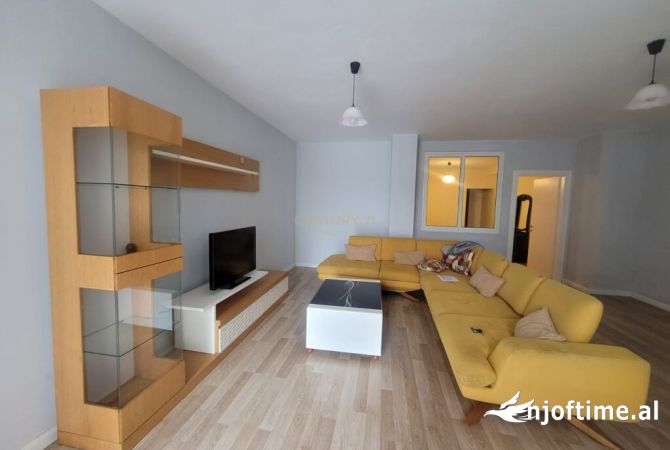 Shtepi me qera 1+1 ne Tirane - 300 Euro