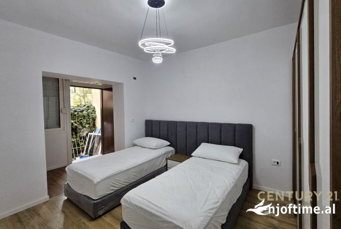Shtepi me qera 2+1 ne Tirane - 700 Euro