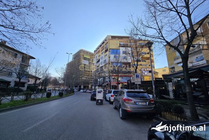 Shtepi ne shitje 1+1 ne Tirane - 165,000 Euro