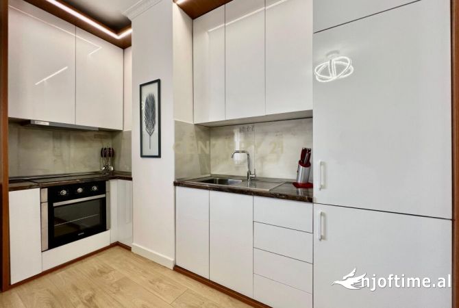 Shtepi ne shitje Apartament ne Tirane, 2+1, Mobilimi E mobiluar, Pagesa 279,000  Euro.